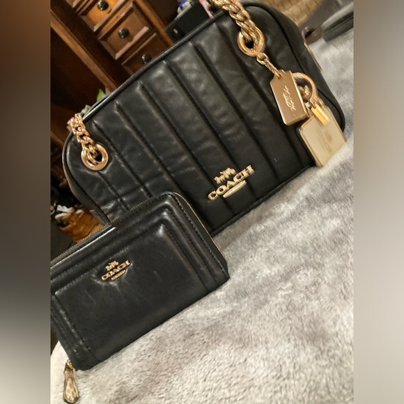 Coach pillow soft quilted leather bag and wallet set - Picture 6 of 9